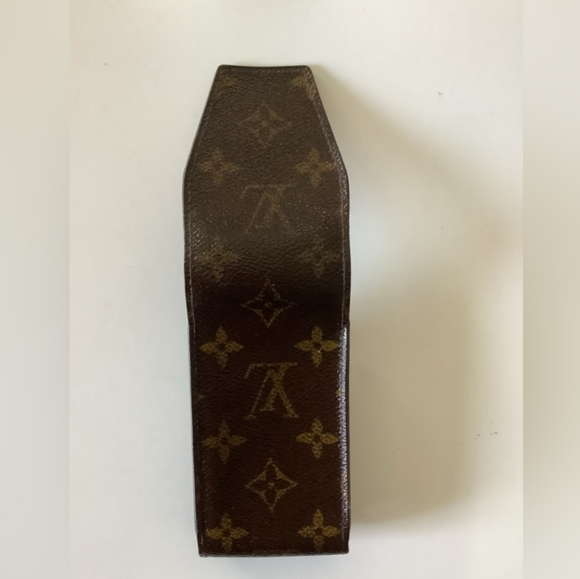 Authentic Louis Vuitton Case - Picture 5 of 6